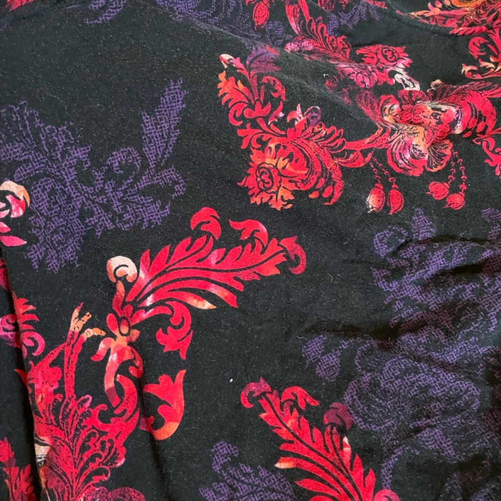 Soma Black Floral Velvet-Feel Pajama Top with Red and Purple Scroll Print - Picture 6 of 9